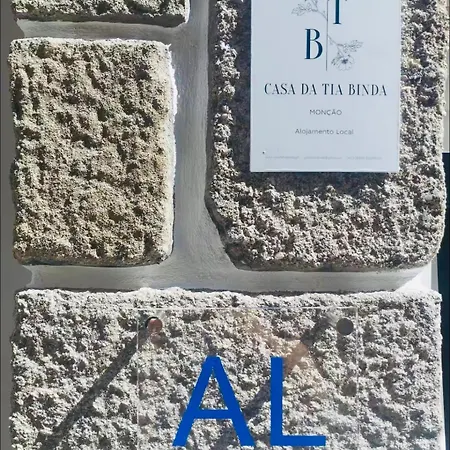 Dom wakacyjny Casa Da Tia Binda - Refugio No Centro Historico *